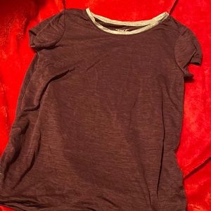Maroon, cropped, short sleeve, grey trim